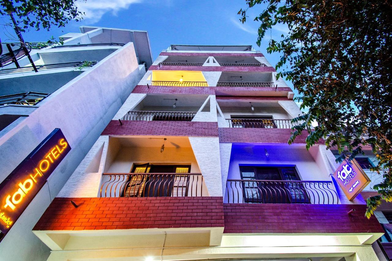 FabHotel Millenium Stay Indiranagar Bangalore Exterior foto